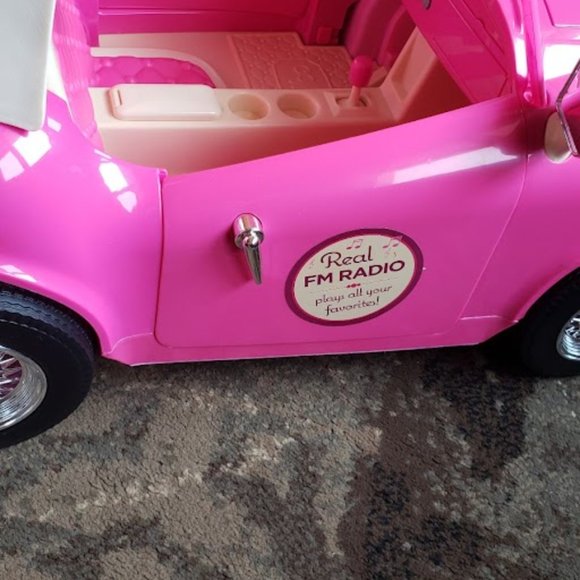 Barbie's Family Barbie Ken with Pink Car Battery Operated - Picture 14 of 16